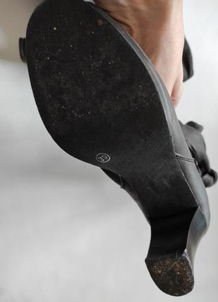 Туфли ботинки ботильоны gino ventori фирменные серые на каблуке осенние сапожки казаки демисезонные туфельки4 фото