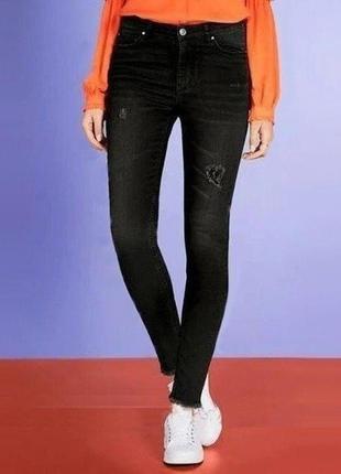Стройнящие джинсы с потертостями s 36 euro esmara германия черные