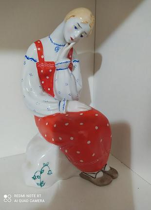 Порцелянова статуетка.,,оленочко,, срср