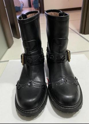 Ботинки red valentino оригинал.