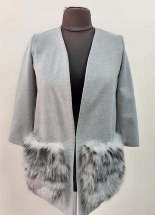 Короткое пальто с меховыми карманами, натуральный мех, песец, zuhvala