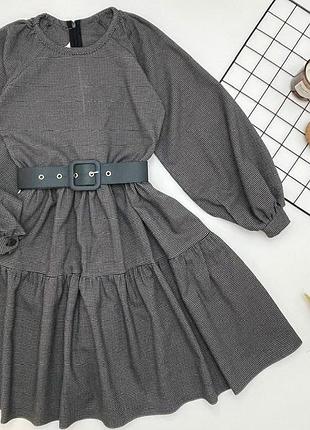 Плаття є кольори 7