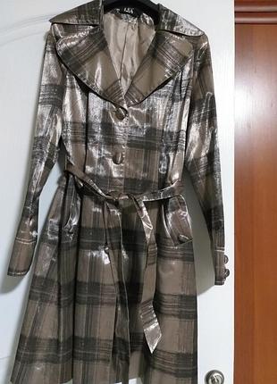 Милый легкий плащик