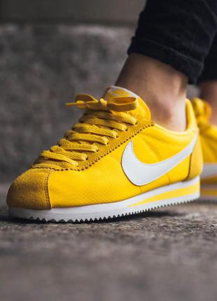 Кроссовки nike wmns classic cortez2 фото