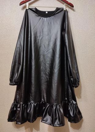 Платье кожаное с рюшем2 фото