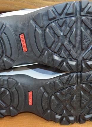 Фирменные треккинговые кроссовки adidas terrex. оригинал.9 фото