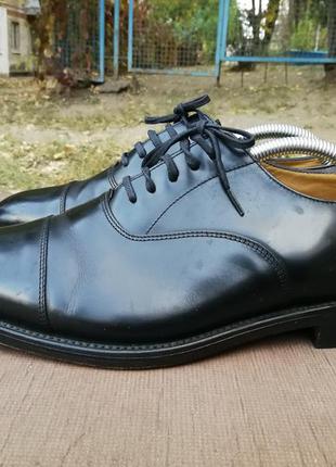 Мужские черные классические туфли оксфорды loake england2 фото