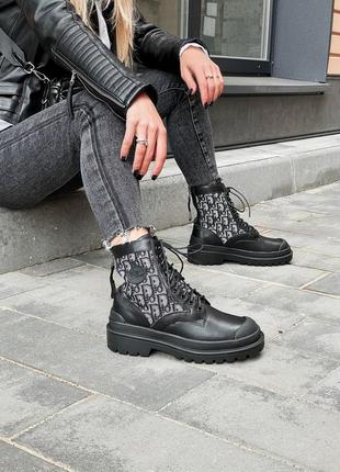 Нереально крутые женские демисезонные ботинки в стиле dior explorer чёрные8 фото