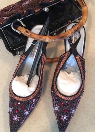 Новий екстравагантний яскравий комплект сумка босоніжки лофери