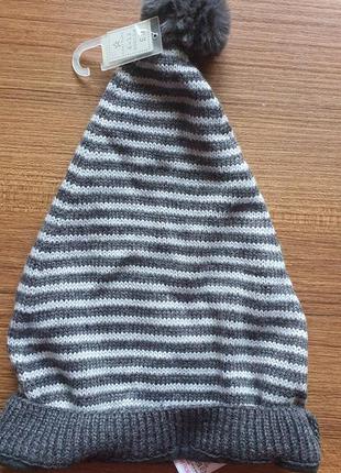 Продам новую детскую вязаную шапку next