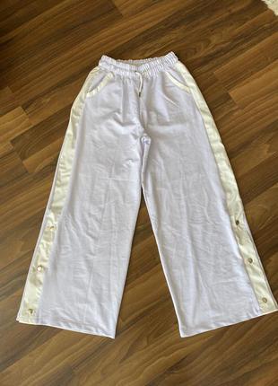 Білі спортивні штани широкі палаццо5 фото