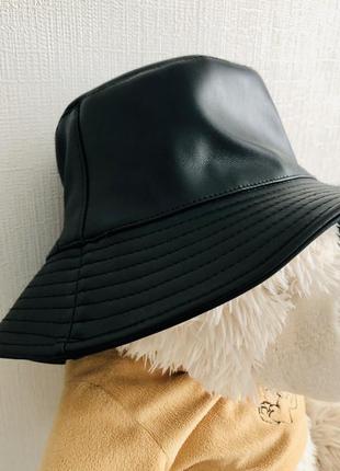 Панама из эко-кожи  pull&bear