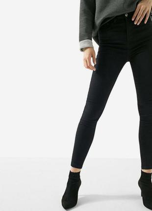Черные базовые скинни р.с как zara bershka