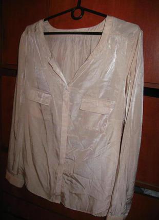 Блуза с карманами бежевая