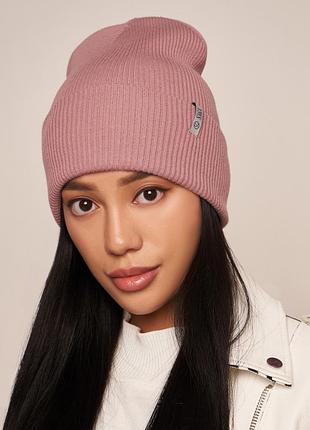 Женская осенняя шапка с отворотом осень зима