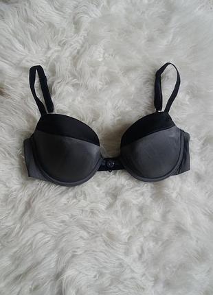 Бюстгальтер