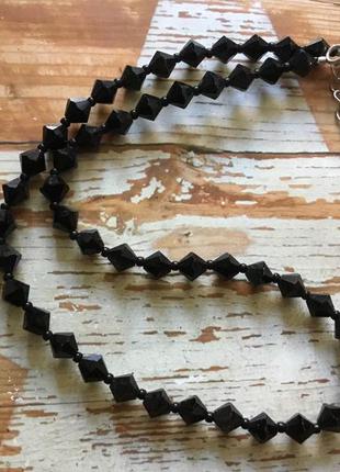 Чокер ожерелье колье бусины стекло сваровски цвет чёрный1 фото