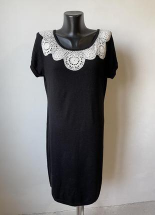 Шерстяное платье туника чёрное с вышивкой вязанное миди1 фото