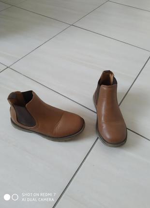 Челсі primark 32 розмір демісезон