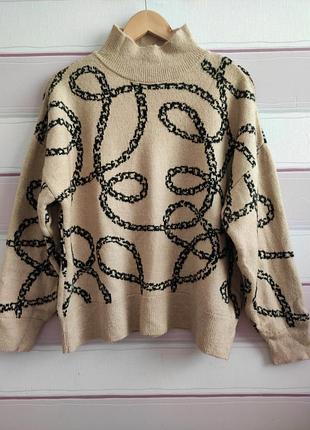 Шикарный свитер в модный принт