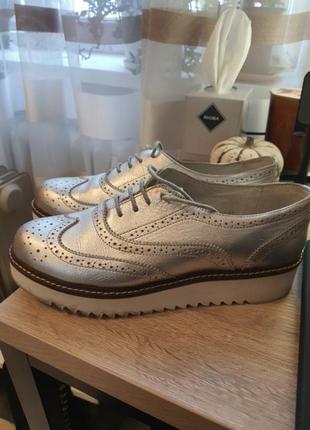 Кожаные серебряные натуральные туфли 41 р2 фото