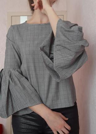 Блуза zara в серую клетку с обьемными рукавами5 фото