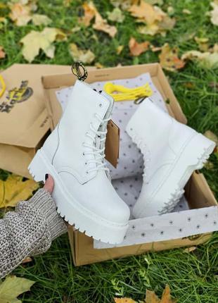 Шикарные женские демисезонные кожаные ботинки dr. martens jadon white термо белые