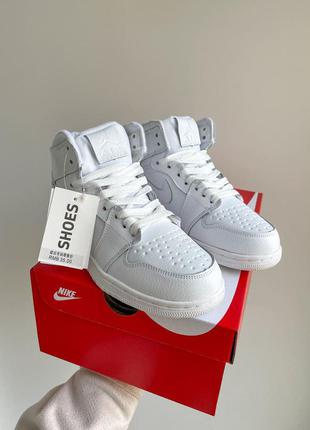 Зимние женские кроссовки  air jordan 1 retro white (мех)6 фото