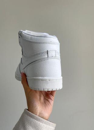 Зимние женские кроссовки  air jordan 1 retro white (мех)7 фото