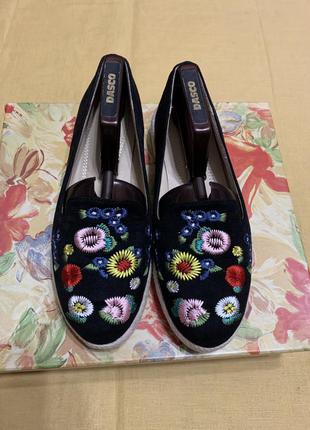 Туфлі,макасины з вишивкою квітами2 фото