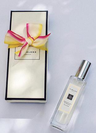 Honeysuckle & davana jo malone