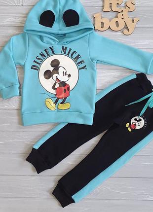 Теплий спортивний костюм на хлопчика. трехнить з начосом
