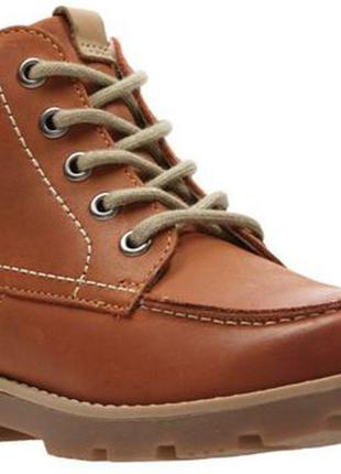 Р.31,33,33.5,34,36 clarks дитячі шкіряні черевики оригінал1 фото
