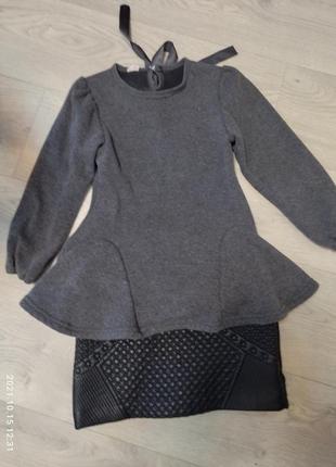 Шикарная теплая блузка свитер для школы. кожаная юбка. размер 134-140