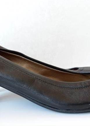 Фирменные качественные женские базовые туфли италия 37.5-38 р7 фото