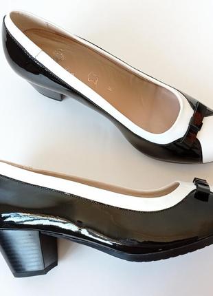 Кожаные элегантные и качественные туфли от naturlaufer 39 р - оригинал2 фото