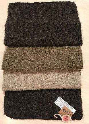 Дуже красивий і стильний брендовий в'язаний шарф.