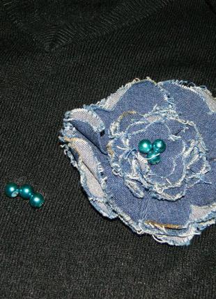 Кофта женская черная с синими бусинами и джинсовым цветком trademark р. 44-463 фото
