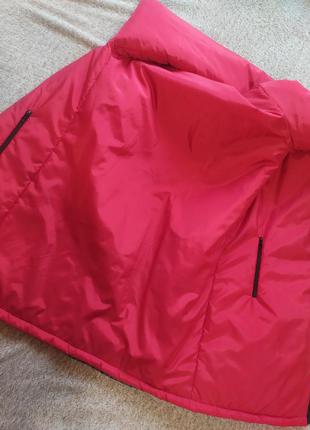 Червона тоненька курточка, подовжений бомбер4 фото