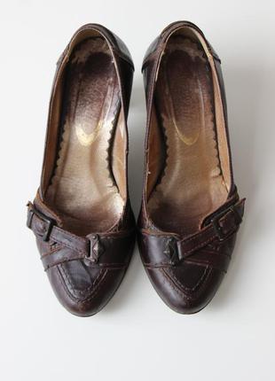 Удобные кожаные туфли как clarks 35 размер 6 см каблук1 фото