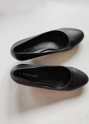 Черные туфли лодочки trend one фирменные классические туфли на каблуке кожа кожаные эко женские2 фото
