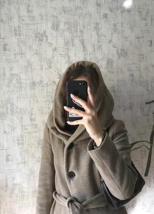 Стильное кофейное пальто с капюшоном от zara5 фото