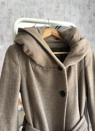 Стильное кофейное пальто с капюшоном от zara8 фото