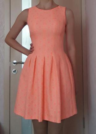 Красивое платье f&f нежно-перскового цвета