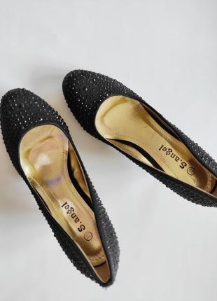 Туфлі чорні атласні туфельки на новий рік з камінням блискучі фірмові класичні човники на підборах каблы підборах9 фото