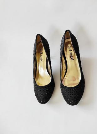 Туфлі чорні атласні туфельки на новий рік з камінням блискучі фірмові класичні човники на підборах каблы підборах10 фото