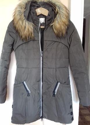 Курточка зимова