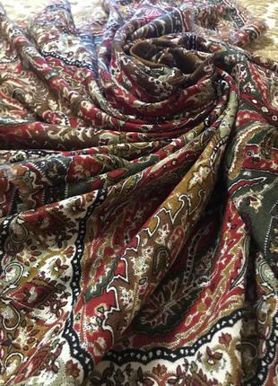 Шикарный большой итальянский шерстяной платок 134*128 восточный узор мультиколор
