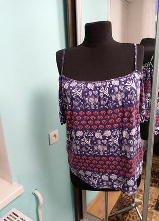 Футболка😊😊😊