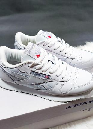 Жіночі кросівки reebok classic leather3 фото